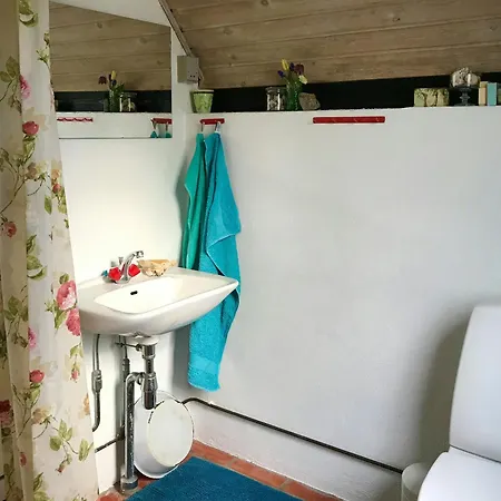 Lovely Tiny House On A Nature Plot Near Limfjord Nyaraló